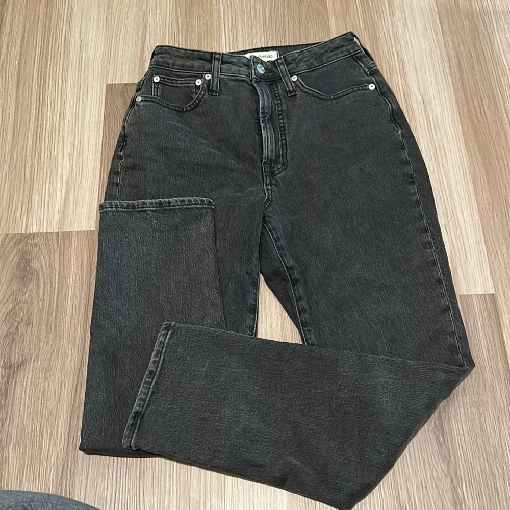 SOLD ELSEWHERE Madewell Curvy Perfect Vintage Jeans